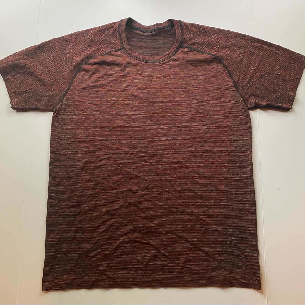 Lululemon Men’s Metal Vent Tech Shirt Red Green L